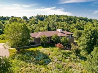 258 Abbotsford Rd, Cedar Rapids, IA 52403