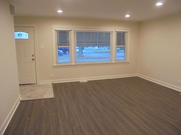 4th image of 9238 S 49th Ct