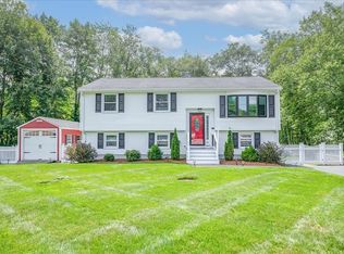 21 Coach Rd, Billerica, MA 01821