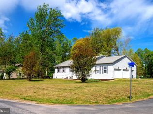 8606 Stevenson Dr, King George, VA 22485