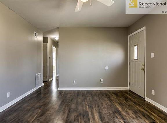 Living room, hallway view
