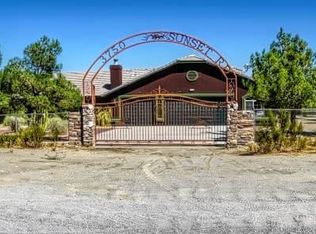 3750 Sunset Ave, Phelan, CA 92371