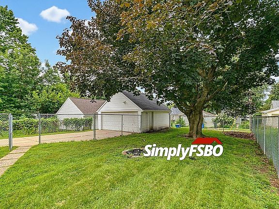 4th image of 3418 Taylor St