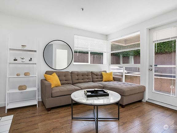 5th image of 530 Melrose Avenue E #308