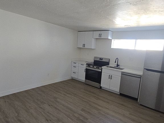 2nd image of 2334 W Morten Ave