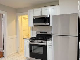 4110 Washington St, Roslindale, MA