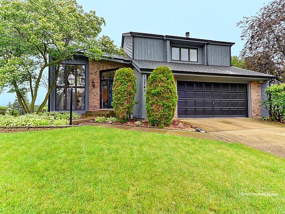 2nd image of 1274 Golf View Dr