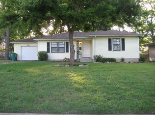 809 Barnes St, McKinney, TX 75069
