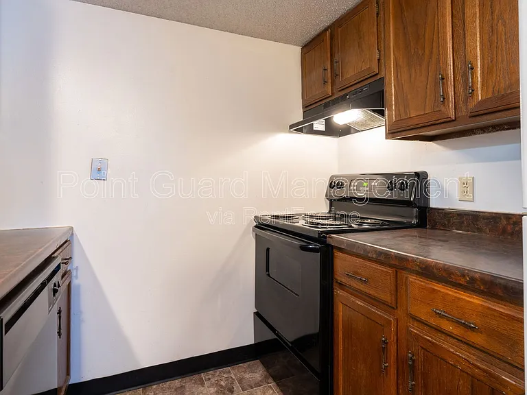 Midtown Place Apartments — Photo 27