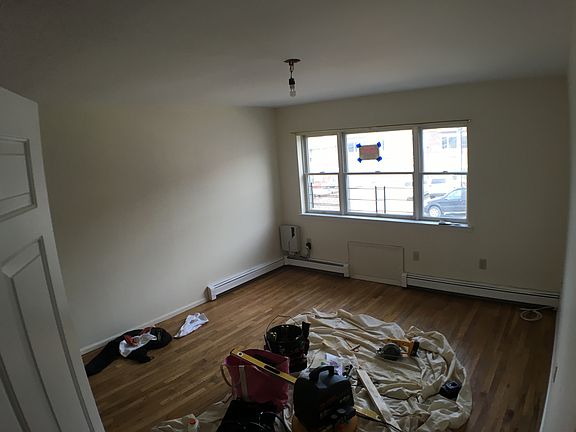 4th image of 1924 76th St #2