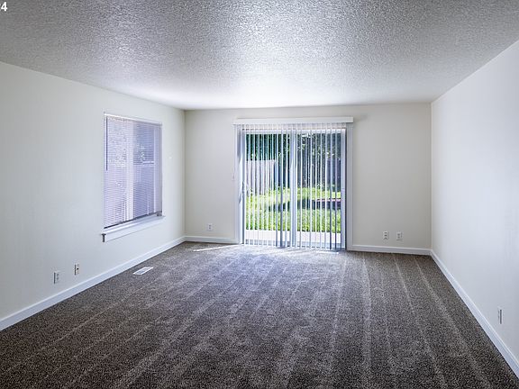5th image of 4701 NE 131st Ave