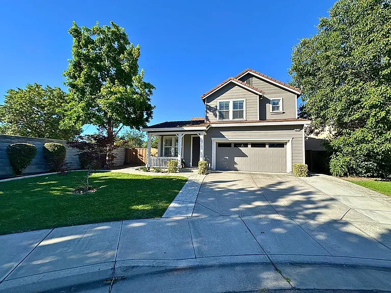 2610 Shofield Ct — Photo 2