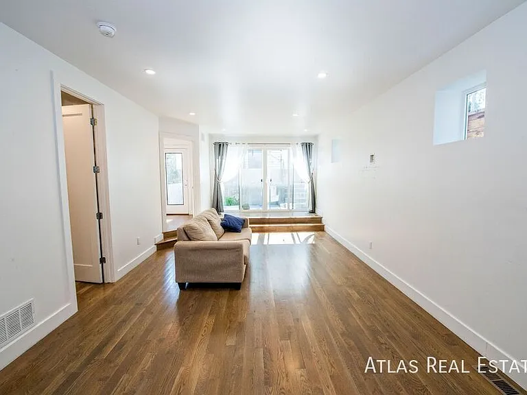2156 S Sherman St — Photo 11