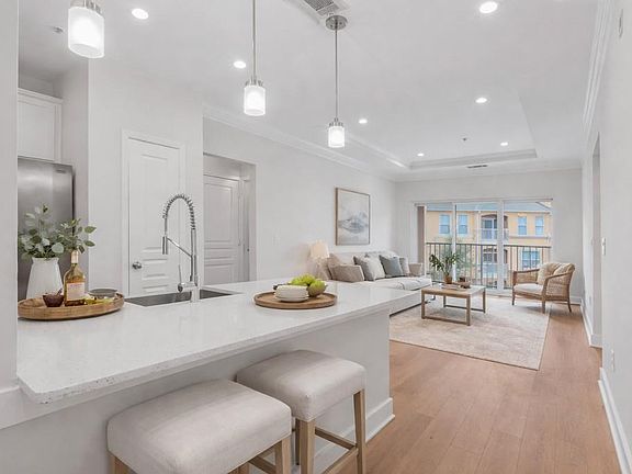 2nd image of 10 Perimeter Summit Blvd #4444