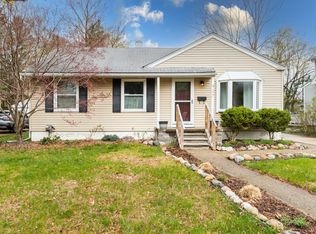 427 Bauman Ave, Clawson, MI