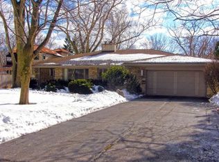 1417 Central Pkwy, Glenview, IL 60025