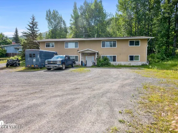 8108 Stewart Mountain Dr, Eagle River, AK 99577