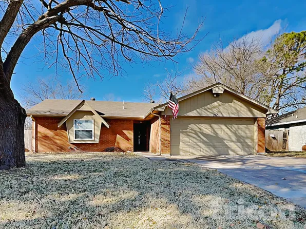 711 Darnel Dr, Mesquite, TX 75149