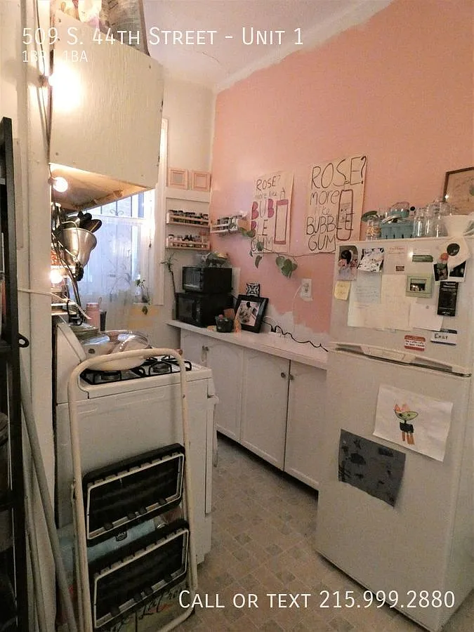 One Bedroom Apartment Stones Throw From Clark Park! — Photo 4