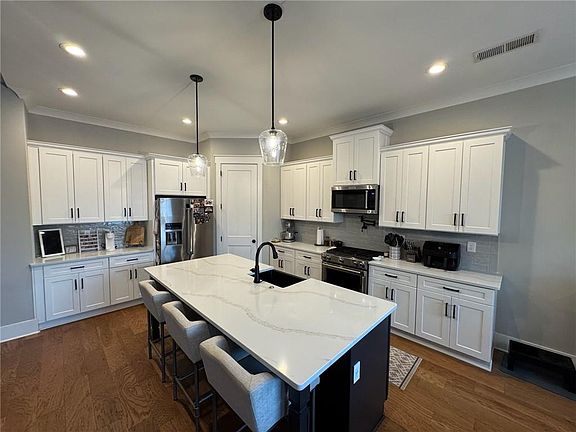 5th image of 7680 Little Mill Rd