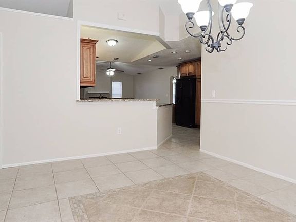 5th image of 2297 Cork Oak St