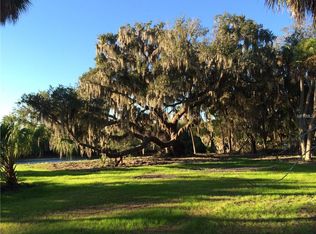 2304 W Shell Point Rd, Ruskin, FL 33570