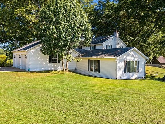 2nd image of 198 Orchard Dr
