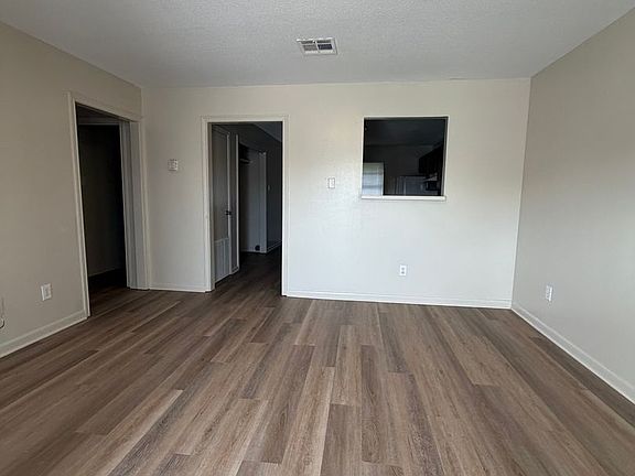 5th image of 106 Cantal Dr APT C