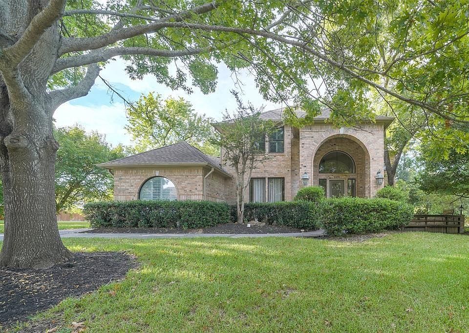 1st image of 566 Edgewood Dr