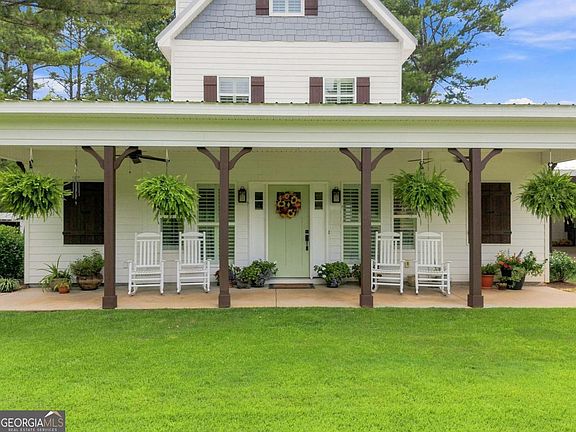 2nd image of 216 Mockingbird Ln