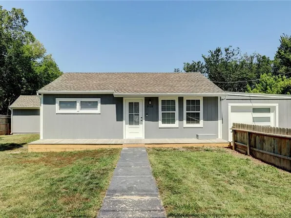 9122 Askew Ave, Kansas City, MO 64132