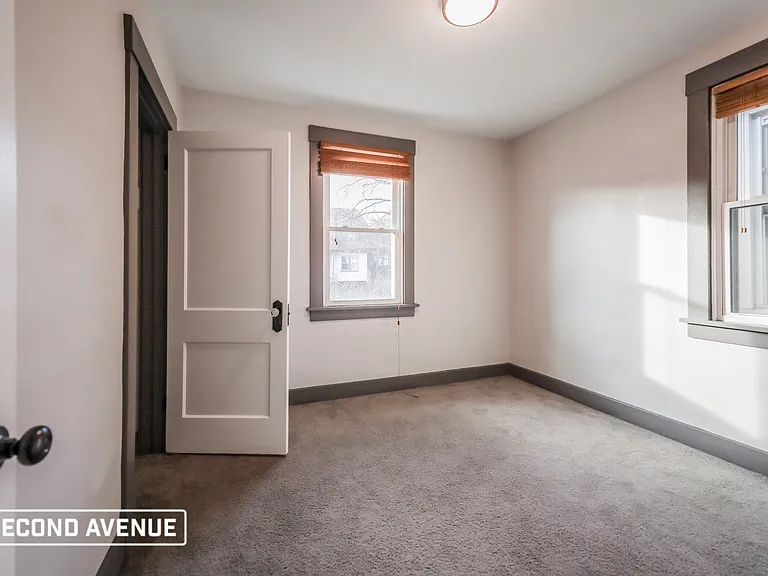 1418 Westfield St — Photo 9
