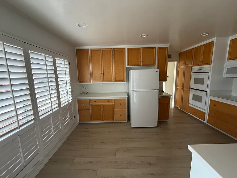 734 W Solana Cir W — Photo 4