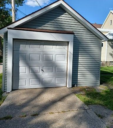 5th image of 3913 Electric Ave #1