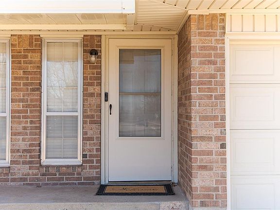 4th image of 1600 Village Dr