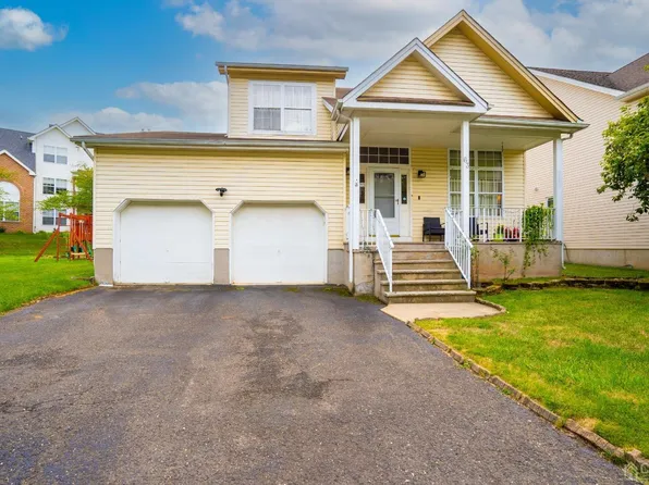 63 Springfield Rd, North Brunswick, NJ 08902