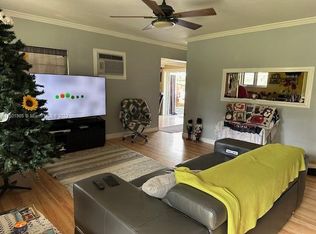 201 NE 26th Dr, Fort Lauderdale, FL 33334