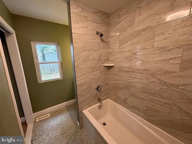 2185 E Wheat Rd #D — Photo 19