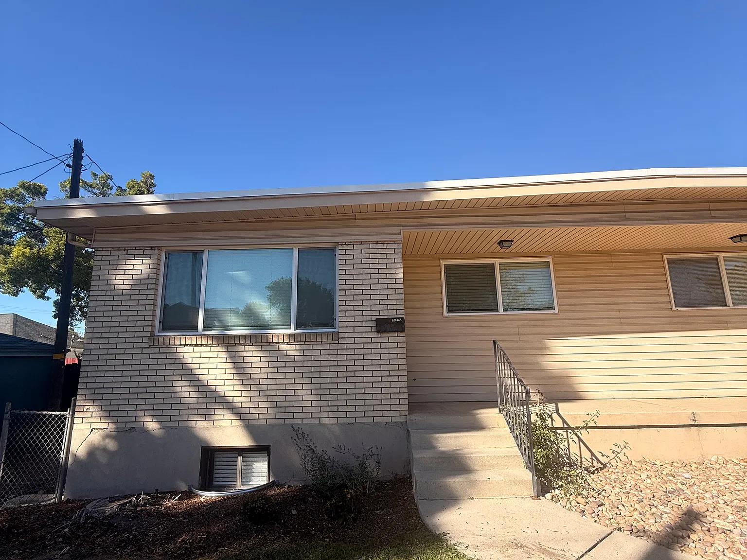 4 bed, 1800 sqft, $2,800 — Photo 1