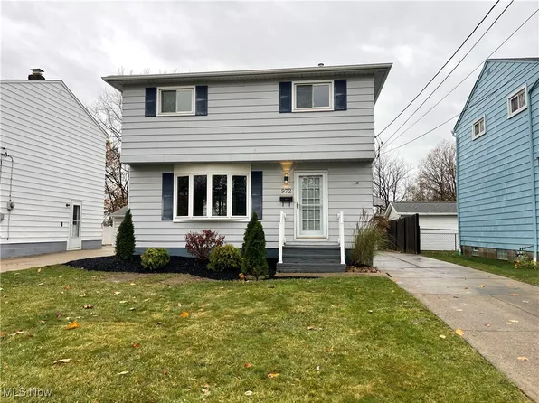 972 Center Rd, Eastlake, OH 44095