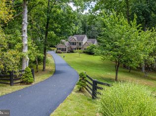 40819 Forest Glen Dr, Leesburg, VA