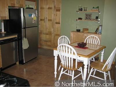 5th image of 10608 Meadow Ln N
