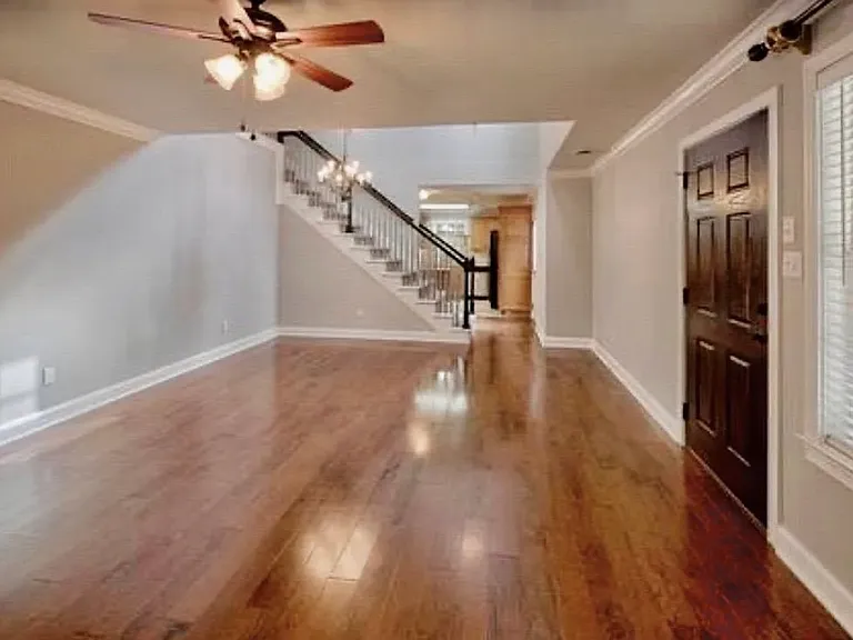 10943 Woodford Bend Way — Photo 4