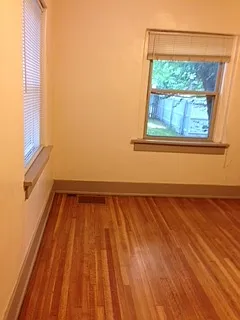 951 College Ave — Photo 4