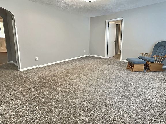 2nd image of 221 Hipple St