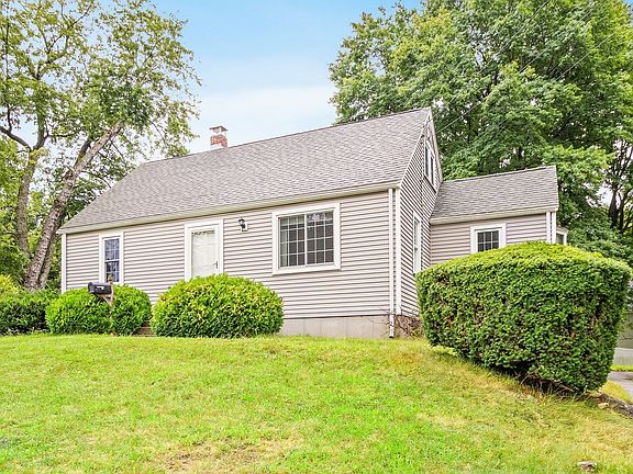 3rd image of 51 Ridge Rd