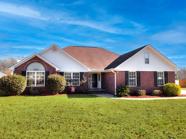 1145 Inabinet Dr, Sumter, SC 29154