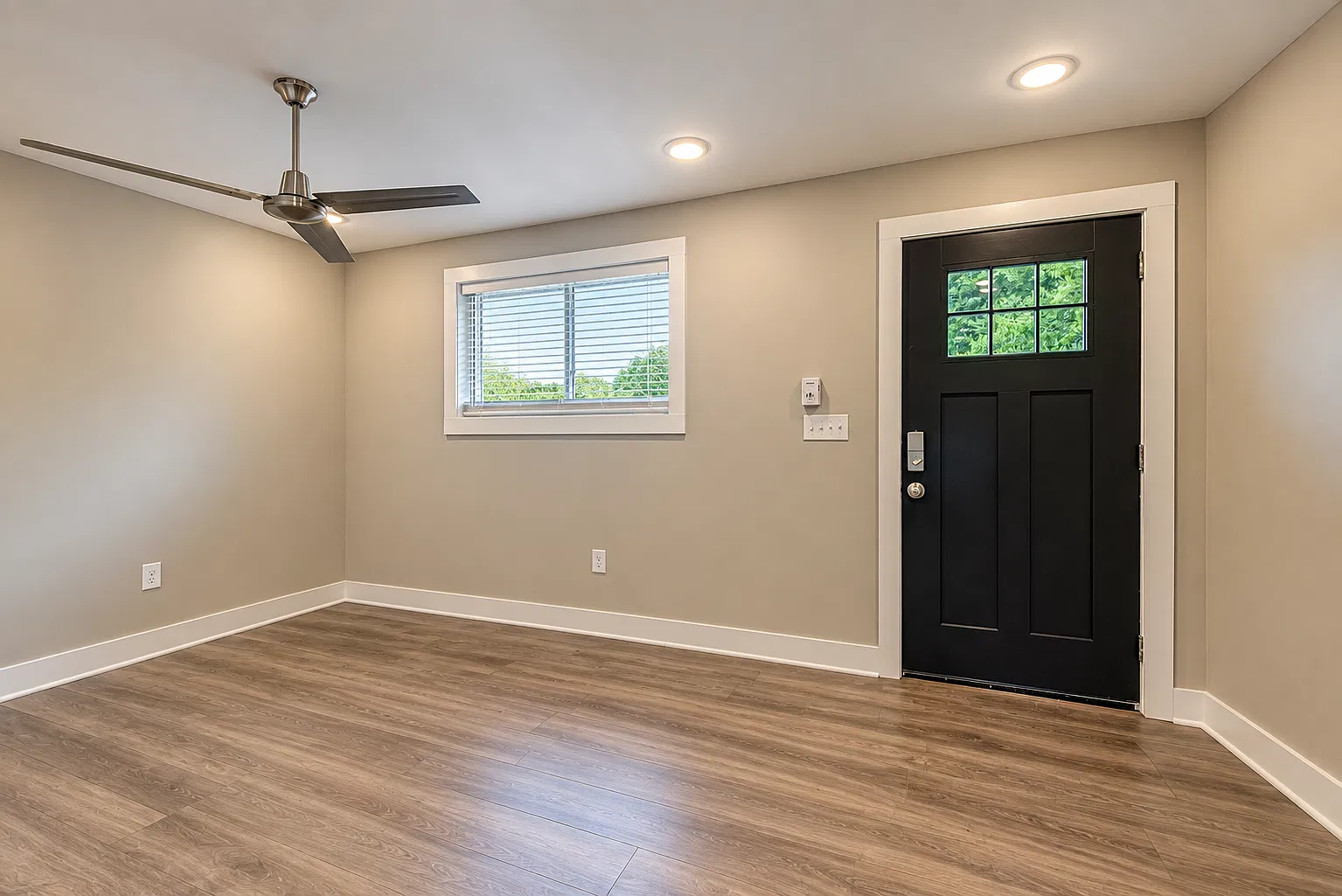 1 bed, 680 sqft, $1,295 — Photo 2