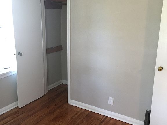 4th image of 9718 Echo Ln