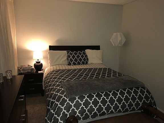3rd image of 310 Park Way APT B